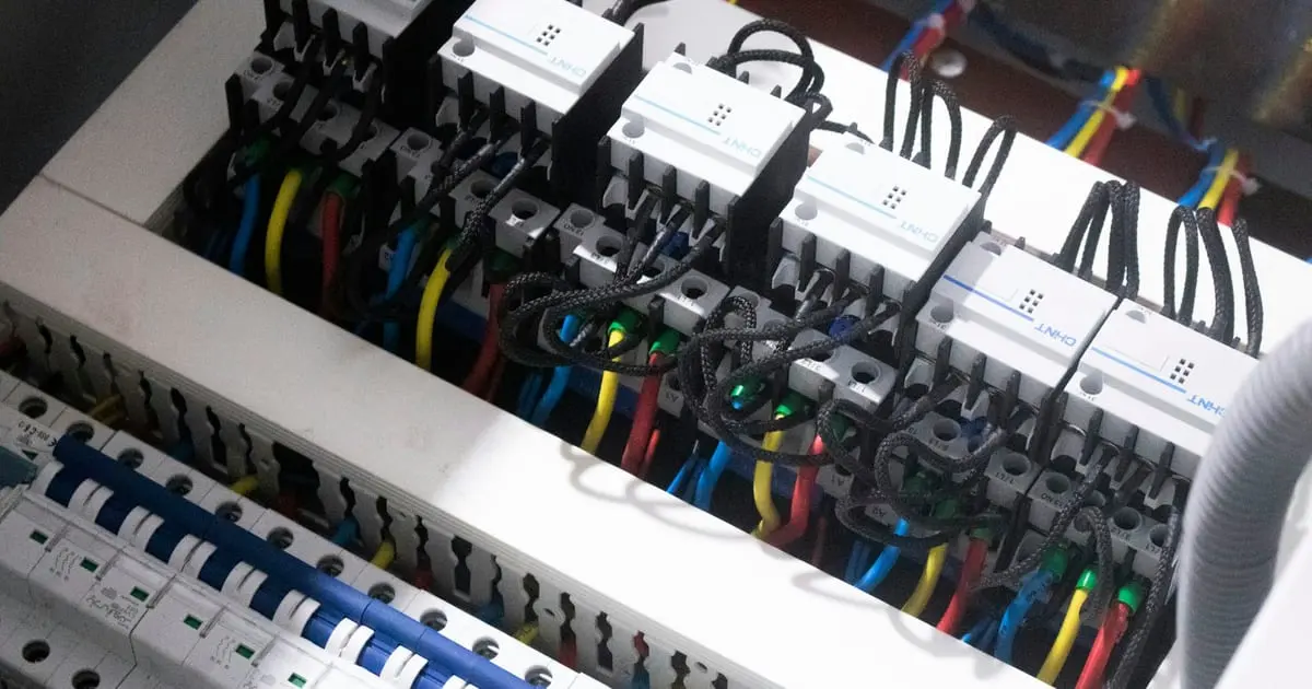 Mersin Elektrikçi - Profesyonel Elektrik Servisi ve Tesisat Yenileme | Usta Hemen